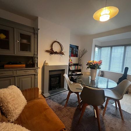 Warm And Cosy City Centre Home Near Train Station Chichester Exterior photo